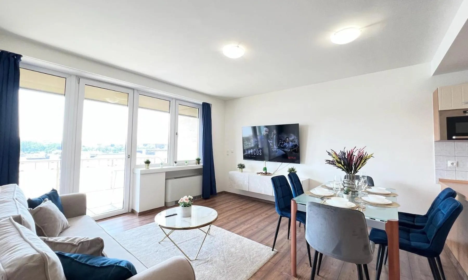 Luxury Apartment With A Beautiful View Of The Danube, Free Spa - Wellness And Car Parking In The Center Of The City Budapest Hungary