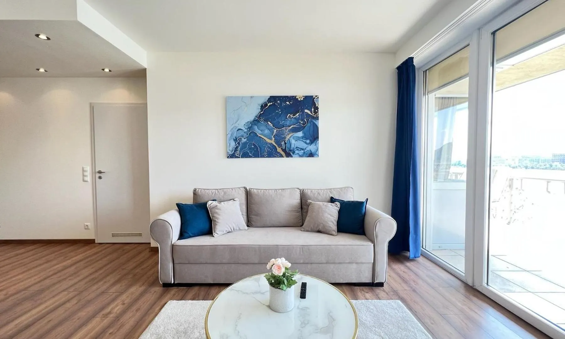 Luxury Apartment With A Beautiful View Of The Danube, Free Spa - Wellness And Car Parking In The Center Of The City Budapest