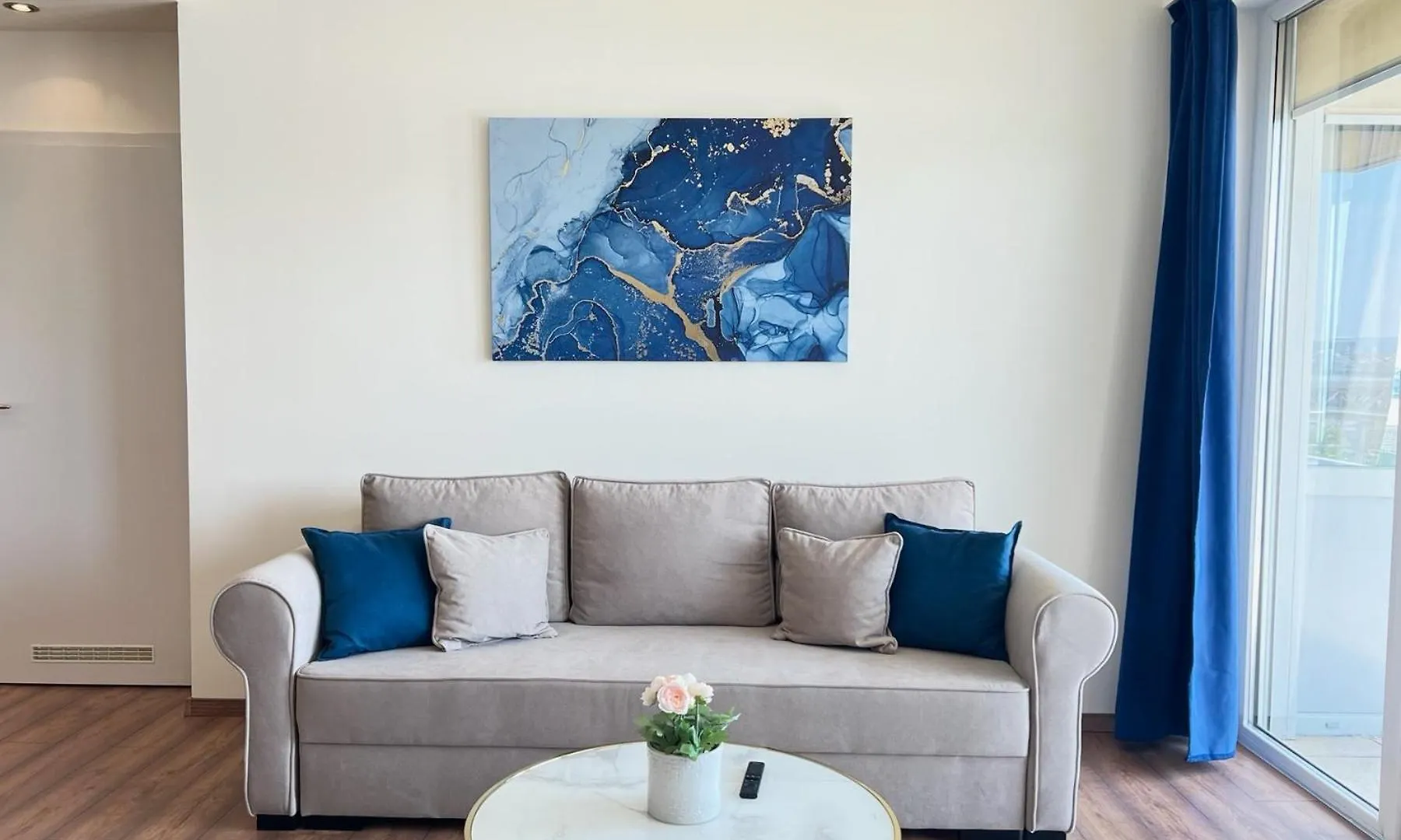 Luxury Apartment With A Beautiful View Of The Danube, Free Spa - Wellness And Car Parking In The Center Of The City Budapest