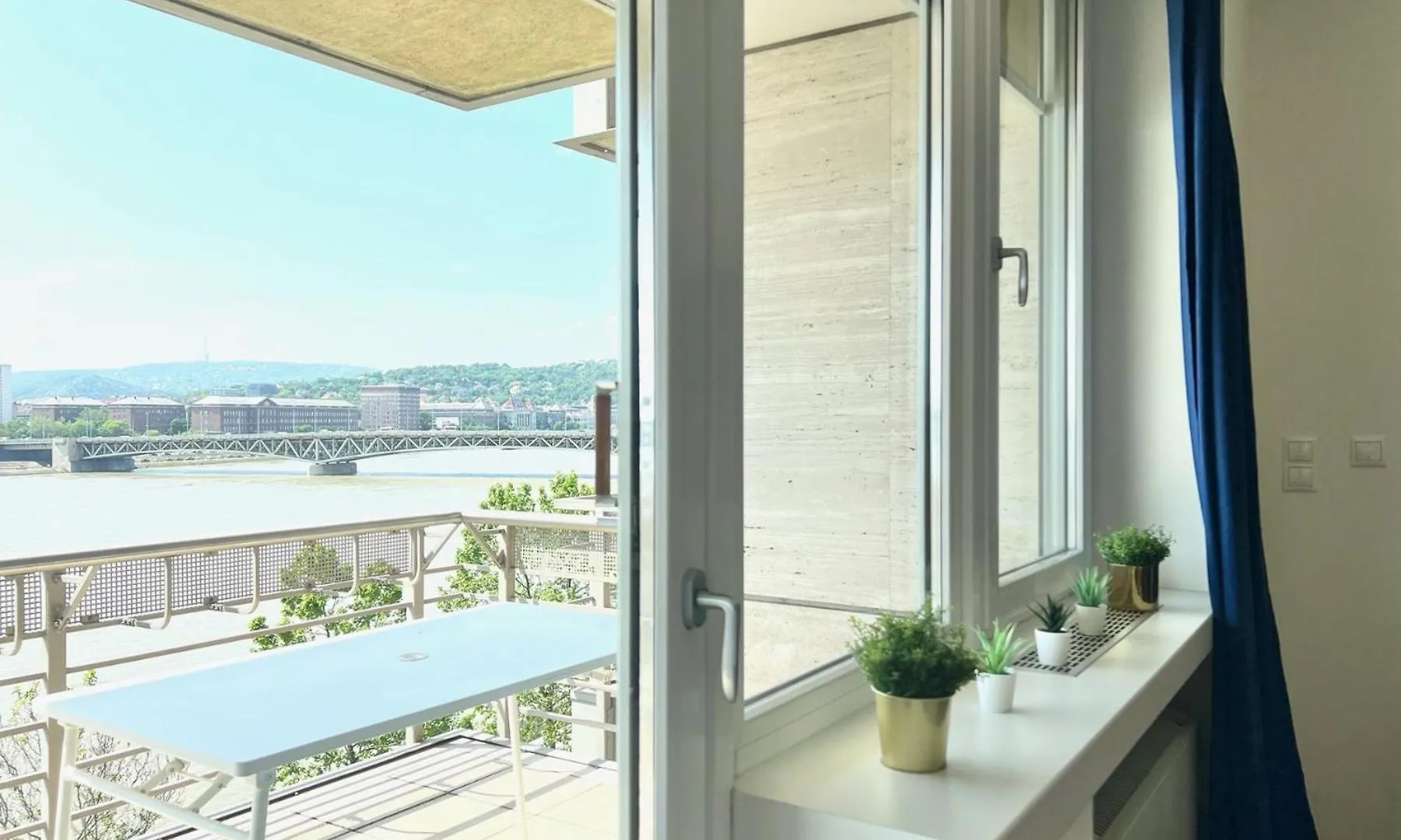 Luxury Apartment With A Beautiful View Of The Danube, Free Spa - Wellness And Car Parking In The Center Of The City Budapesta Ungaria